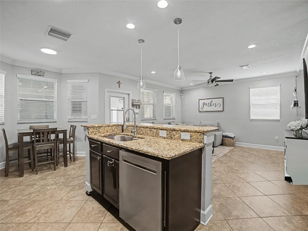 16910 Dorman Road Lithia FL 33547