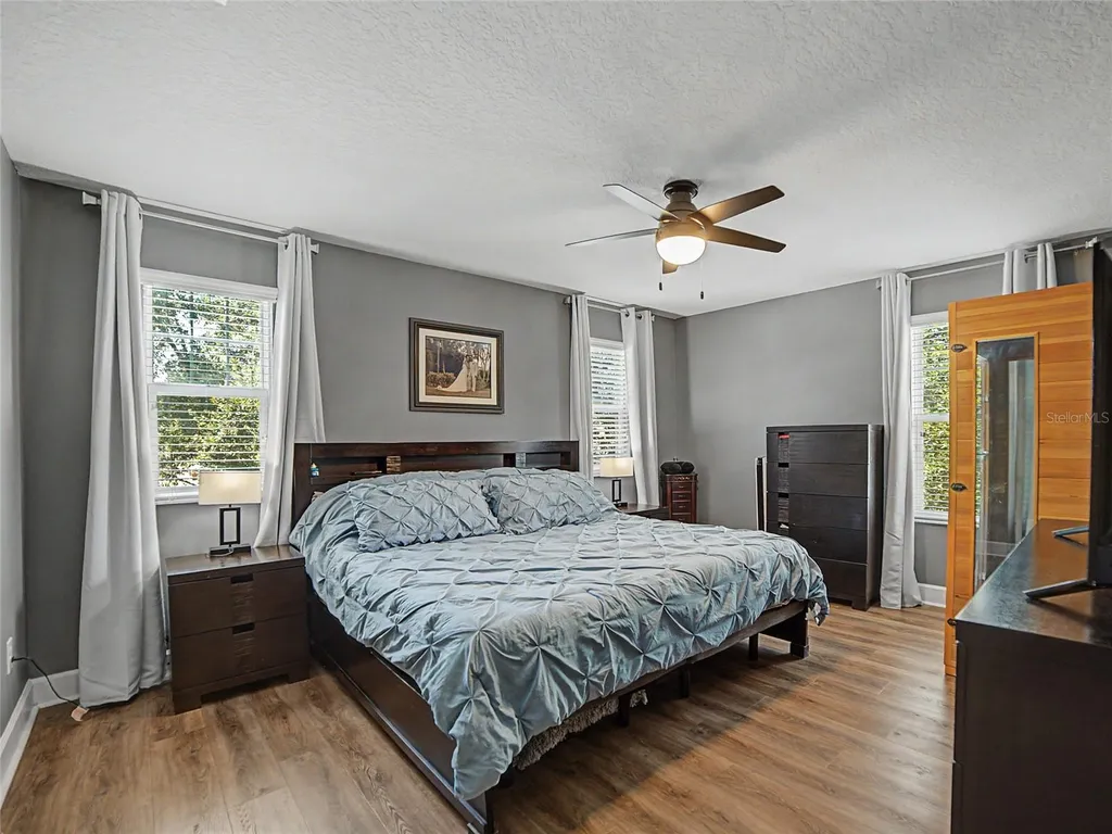 16910 Dorman Road Lithia FL 33547