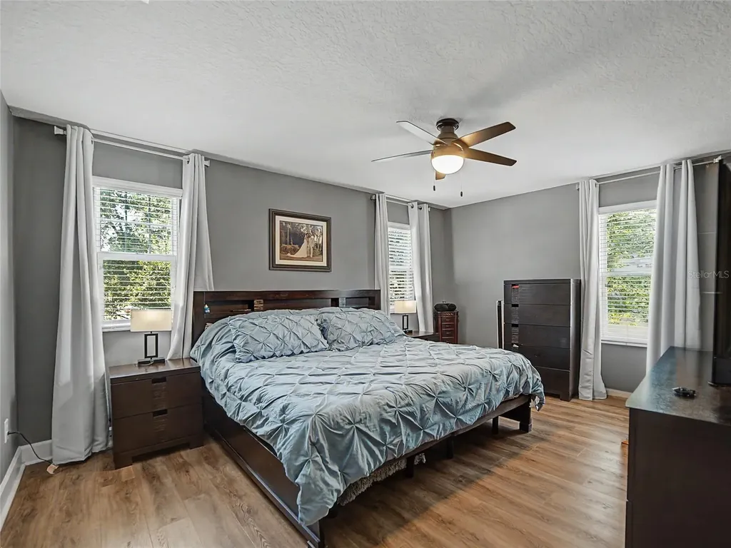16910 Dorman Road Lithia FL 33547