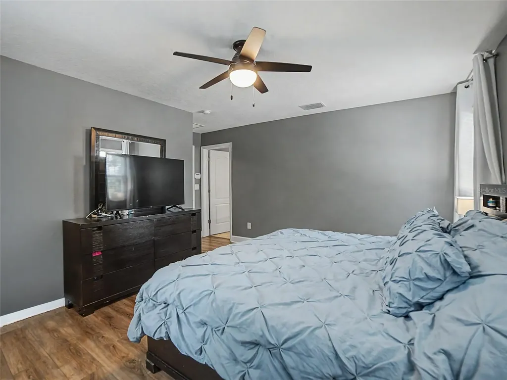 16910 Dorman Road Lithia FL 33547