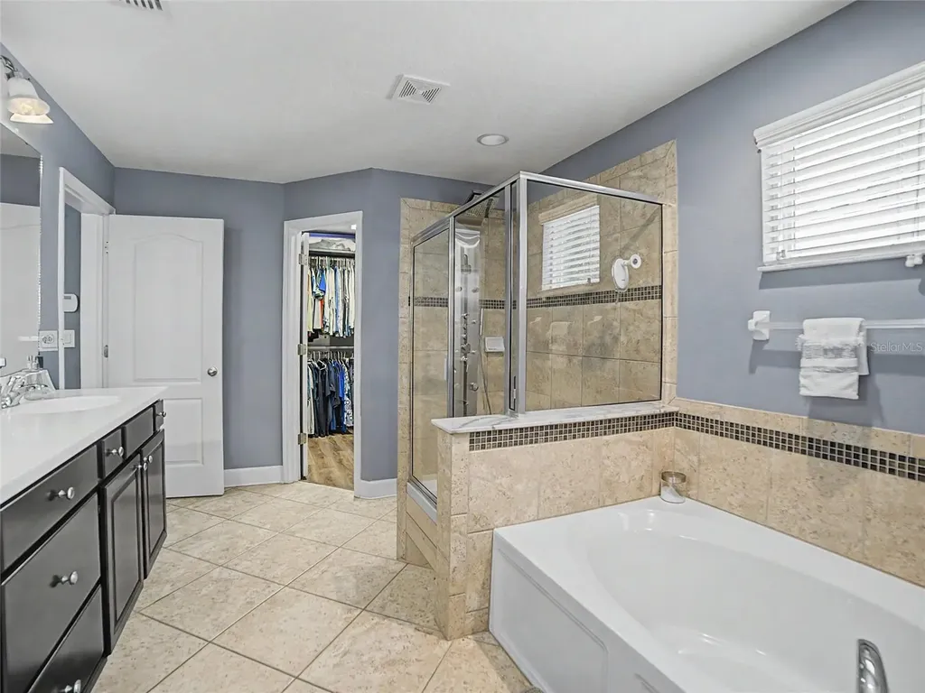 16910 Dorman Road Lithia FL 33547