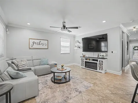 16910 Dorman Road Lithia FL 33547