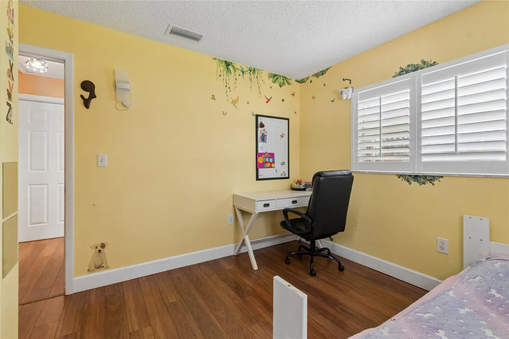416 Maplewood Drive Oldsmar FL 34677