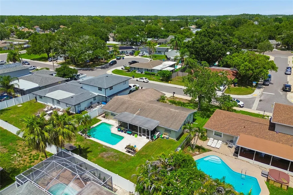 416 Maplewood Drive Oldsmar FL 34677