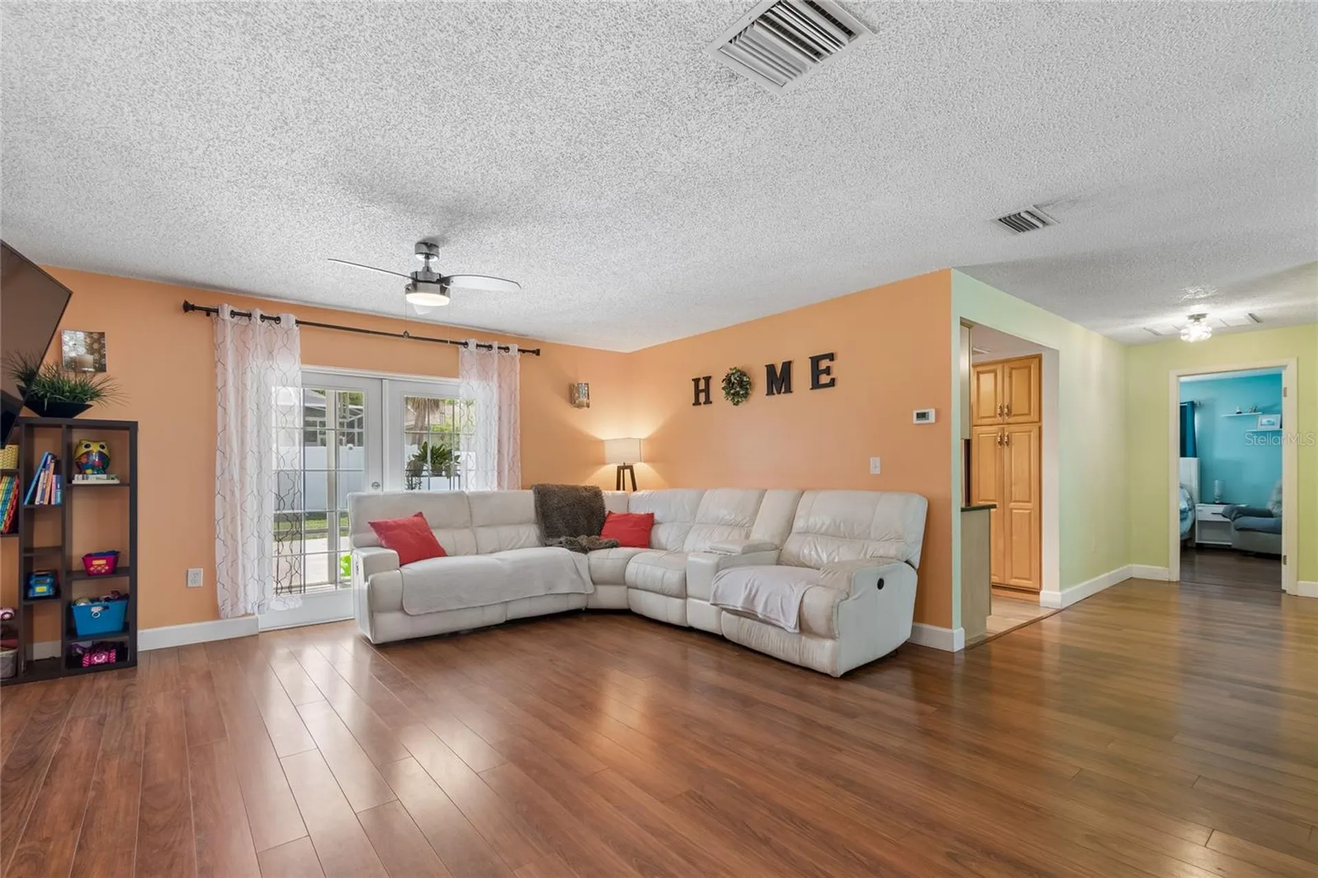 416 Maplewood Drive Oldsmar FL 34677