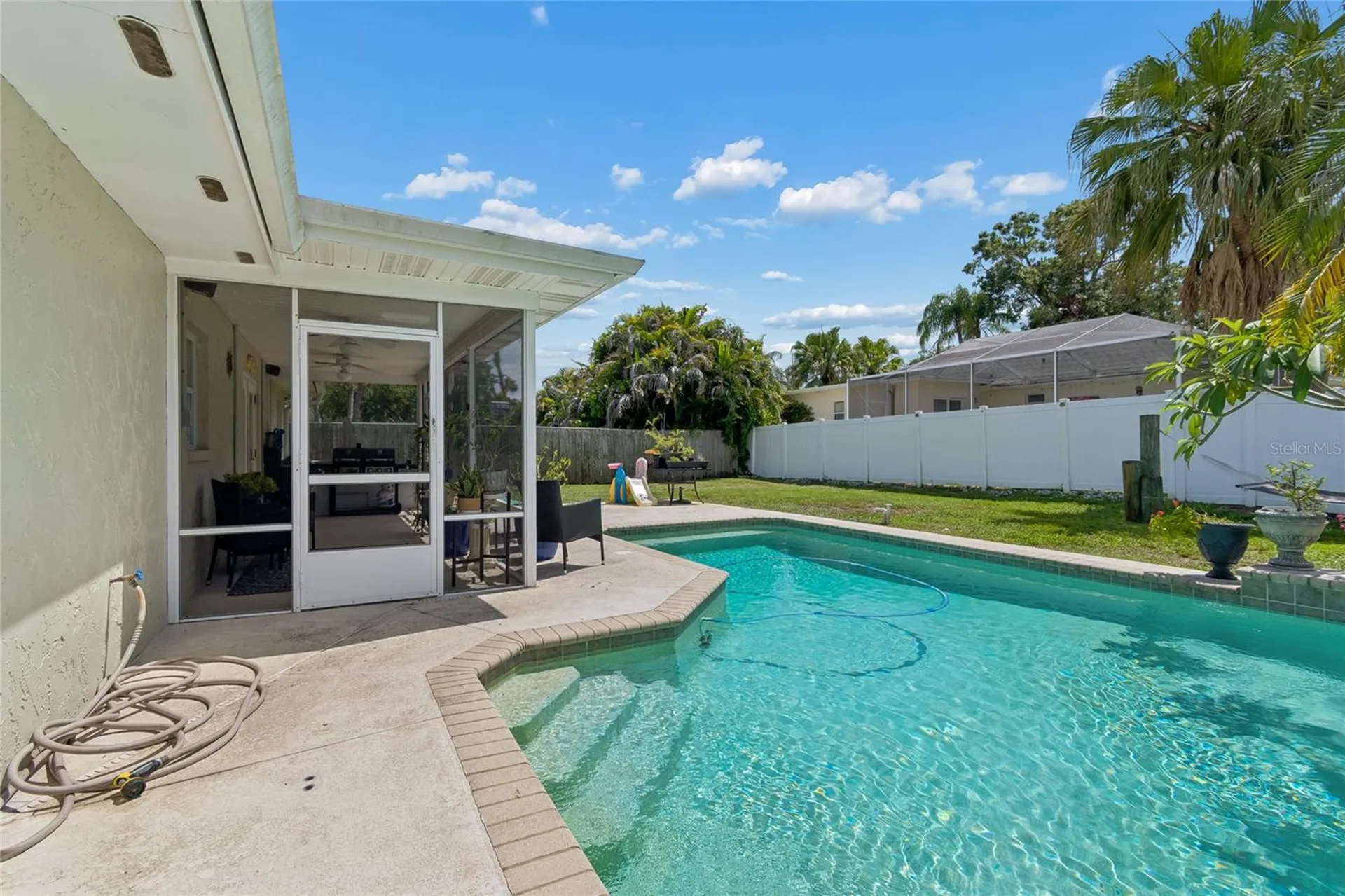 416 Maplewood Drive Oldsmar FL 34677