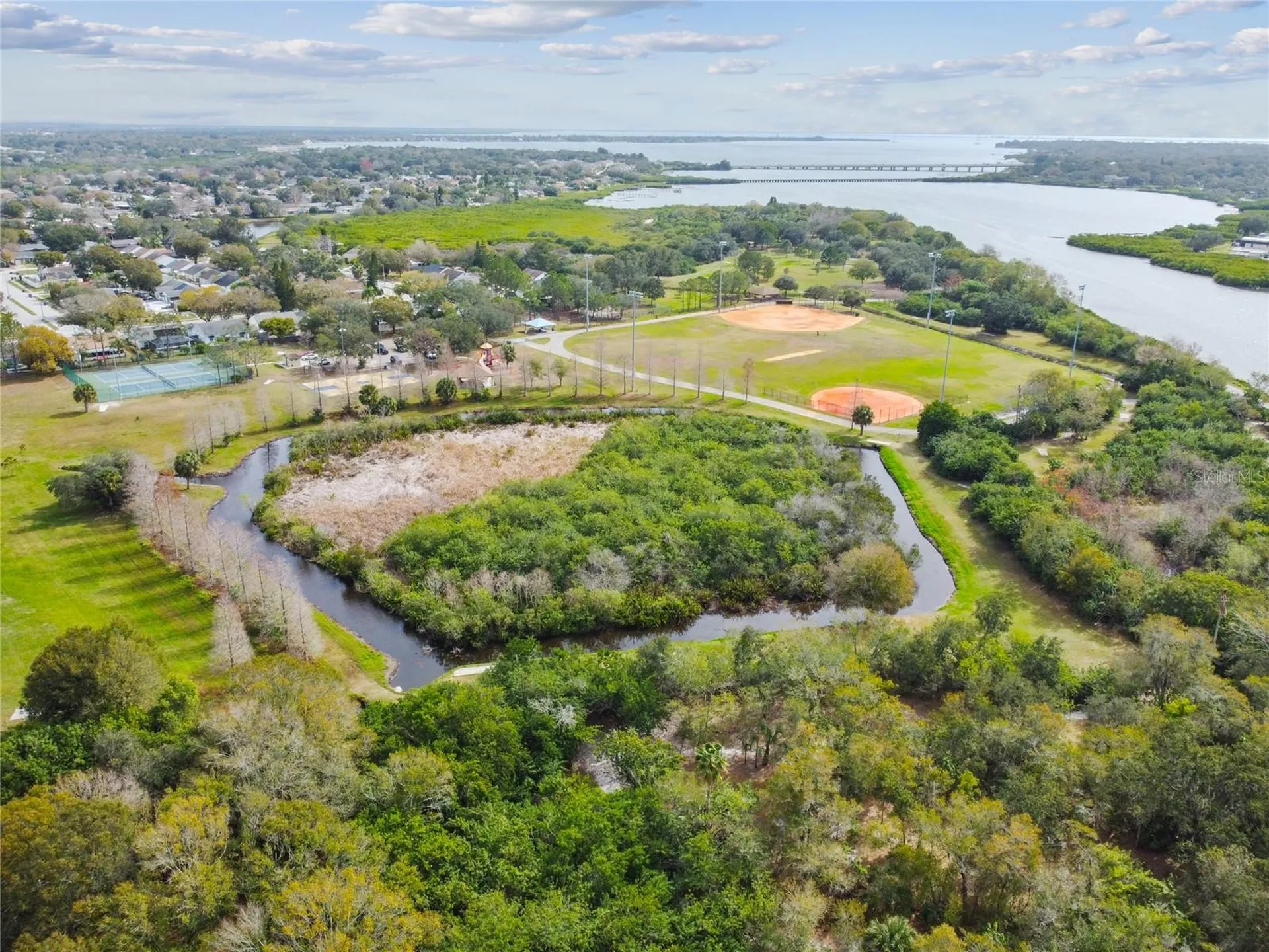 416 Maplewood Drive Oldsmar FL 34677