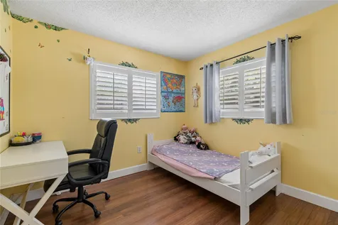 416 Maplewood Drive Oldsmar FL 34677