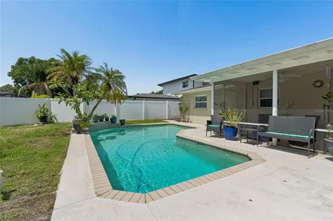 416 Maplewood Drive Oldsmar FL 34677