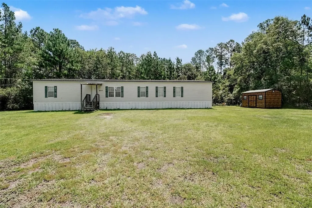 2205 Hibiscus Avenue Middleburg FL 32068
