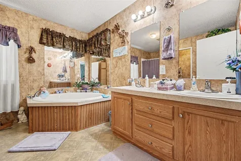 2205 Hibiscus Avenue Middleburg FL 32068