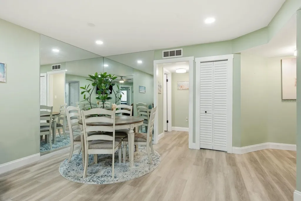 11440 Harbor Way Largo FL 33774