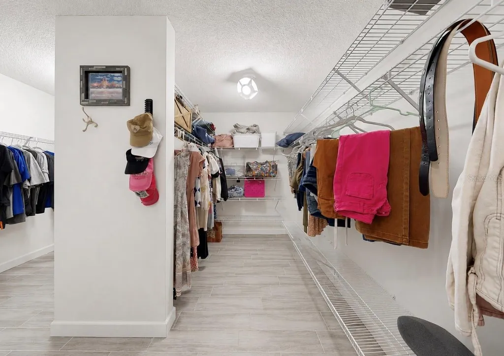 2517 Mason Oaks Drive Valrico FL 33596