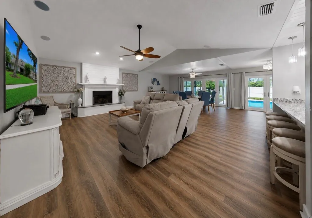 2517 Mason Oaks Drive Valrico FL 33596