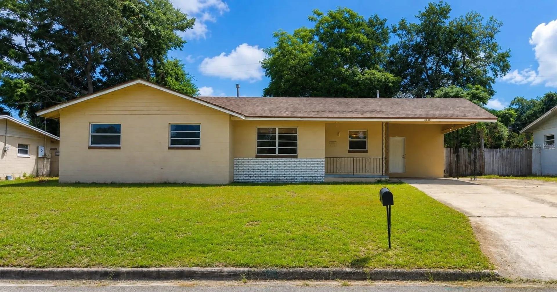 5820 Harrington Drive Orlando FL 32808