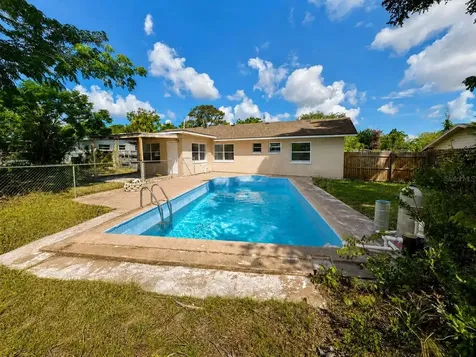 5820 Harrington Drive Orlando FL 32808