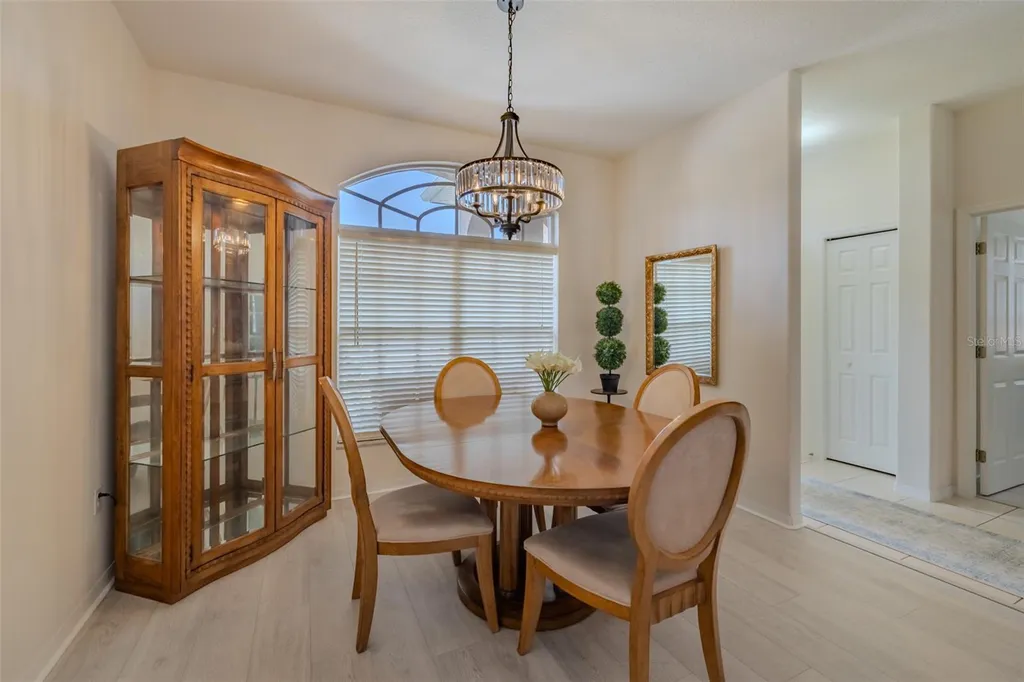 1617 Vistoso Lane Sun City Center FL 33573