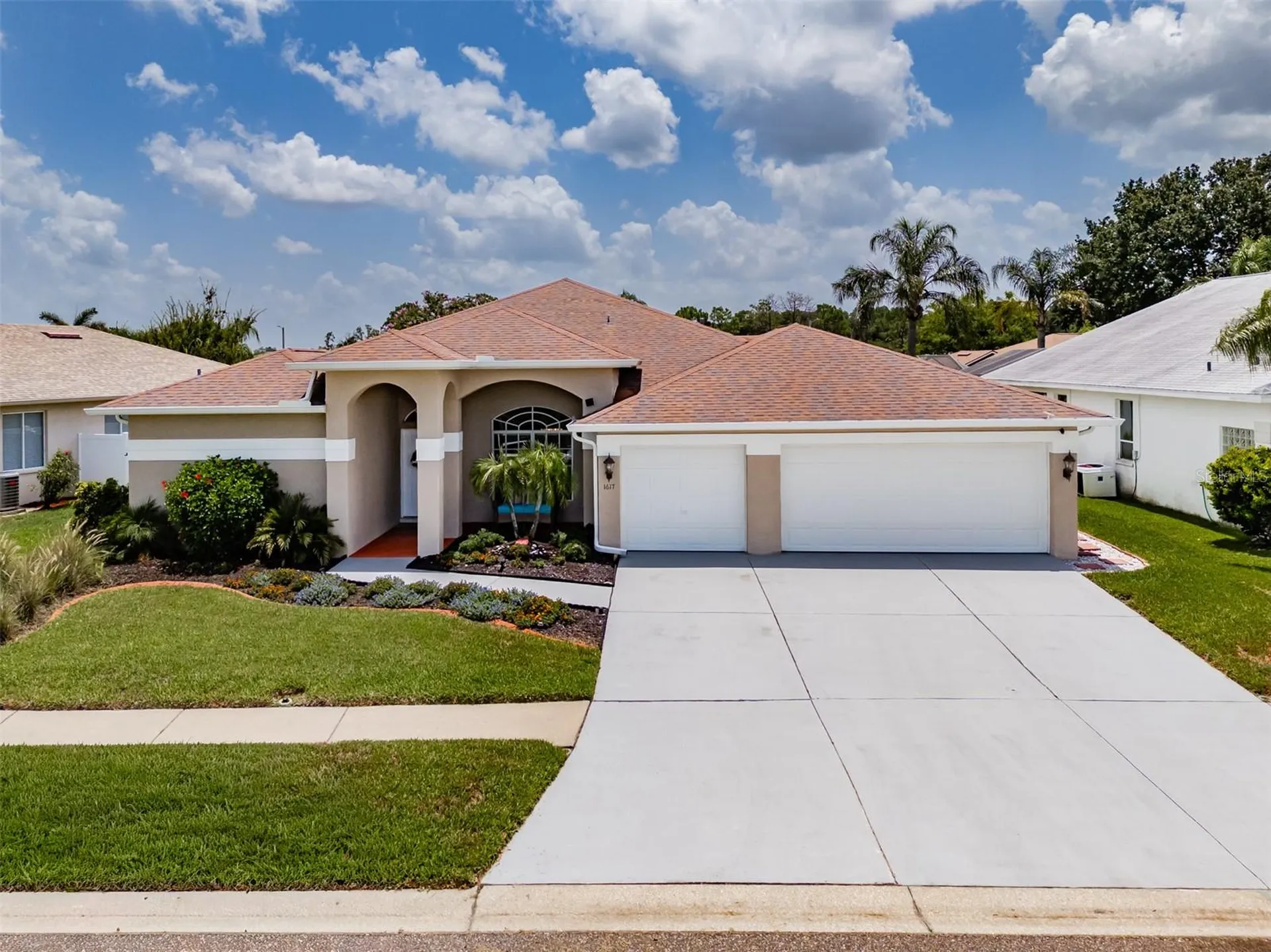 1617 Vistoso Lane Sun City Center FL 33573