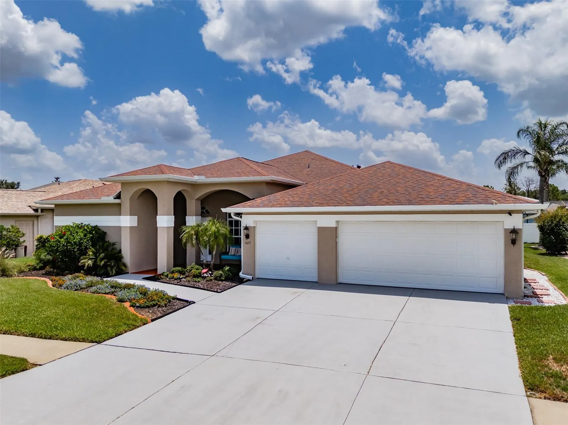 1617 Vistoso Lane Sun City Center FL 33573