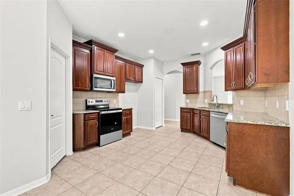 7806 Grasmere Drive Land O Lakes FL 34637