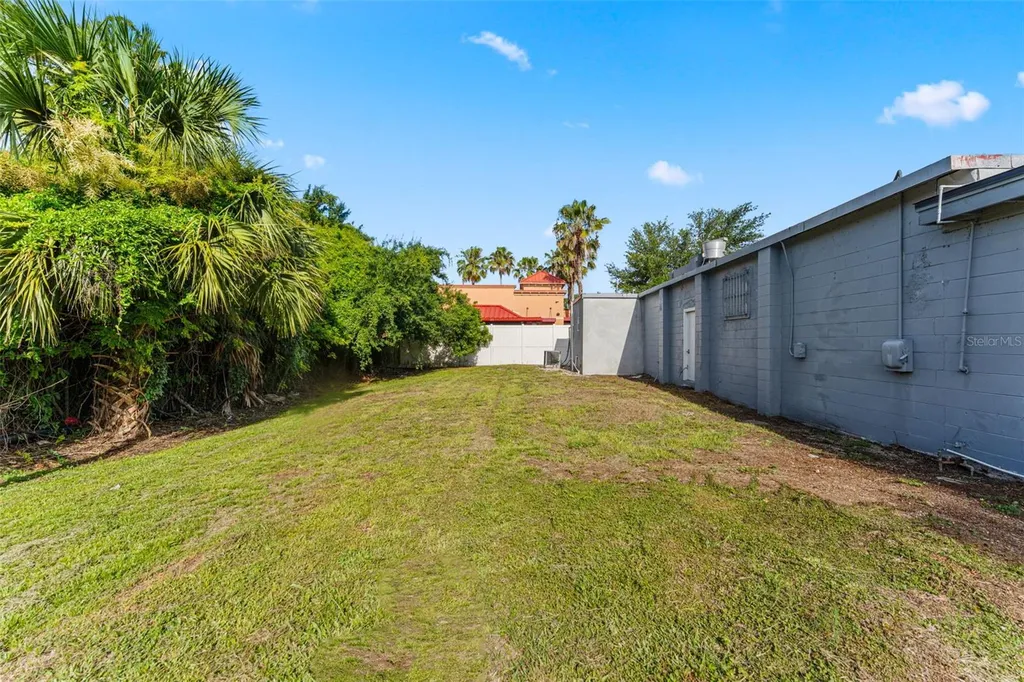 5220 Old Winter Garden Road Orlando FL 32811