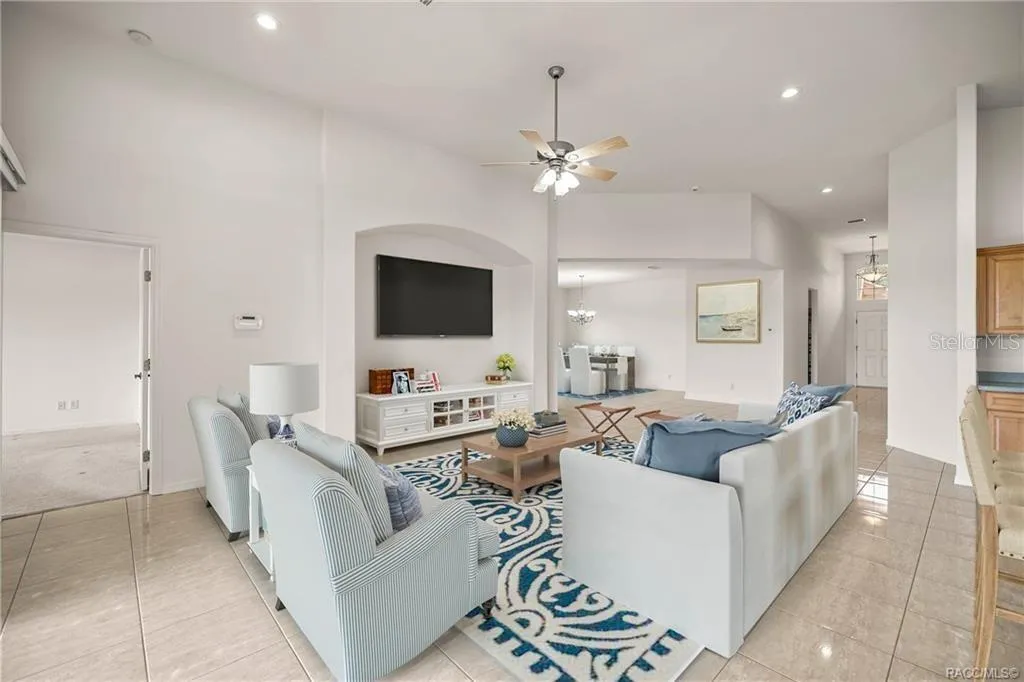 1328 W Diamond Shore Loop Hernando FL 34442