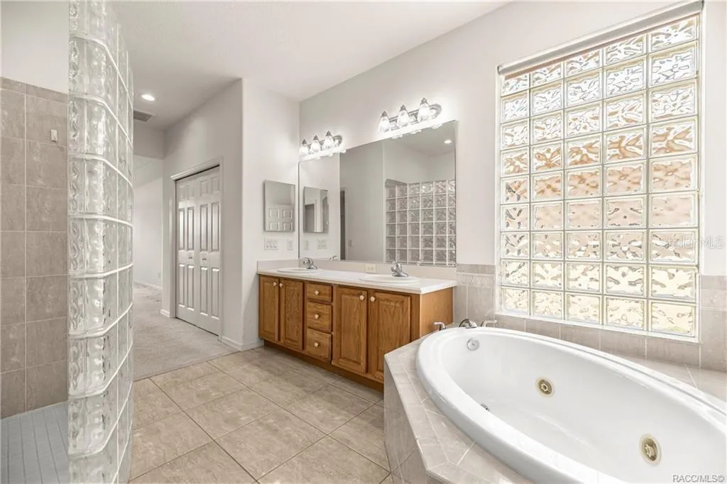 1328 W Diamond Shore Loop Hernando FL 34442