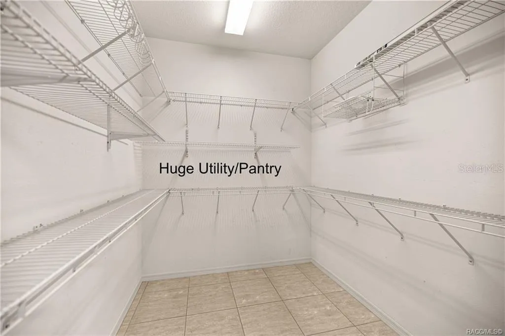 1328 W Diamond Shore Loop Hernando FL 34442