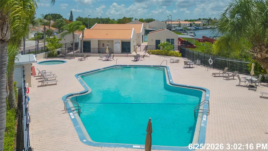 4207 Fogcutter Court Tampa FL 33615