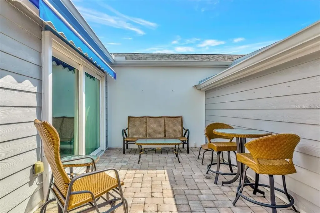 1240 Spoonbill Landings Circle Bradenton FL 34209