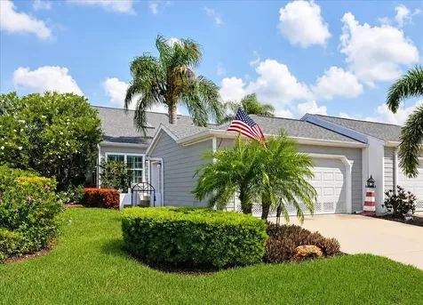 1240 Spoonbill Landings Circle Bradenton FL 34209