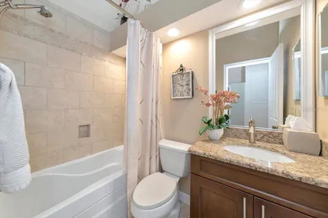 1240 Spoonbill Landings Circle Bradenton FL 34209