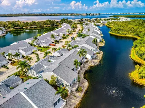 1240 Spoonbill Landings Circle Bradenton FL 34209