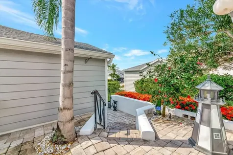 1240 Spoonbill Landings Circle Bradenton FL 34209