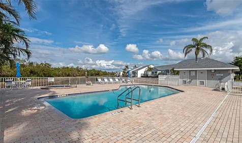 1240 Spoonbill Landings Circle Bradenton FL 34209