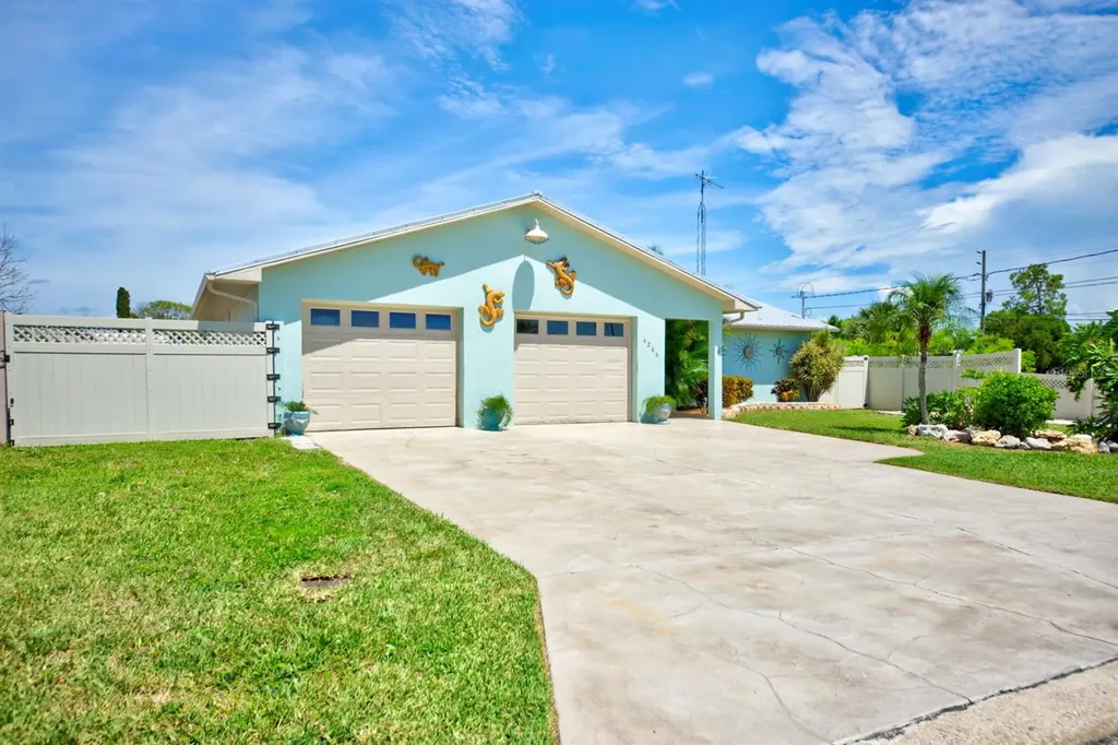 4266 Deleon Drive Hernando Beach FL 34607