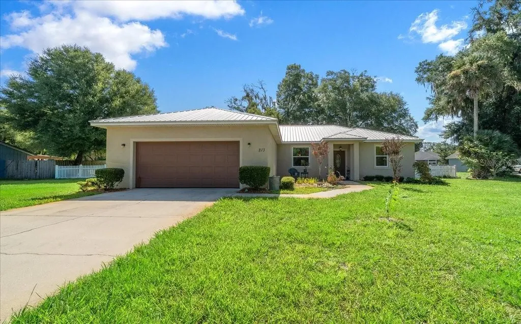 213 Grand Avenue Deland FL 32720