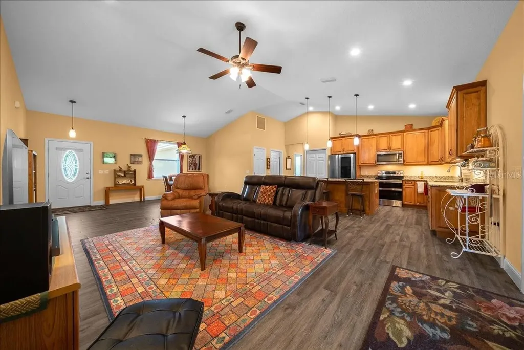 213 Grand Avenue Deland FL 32720