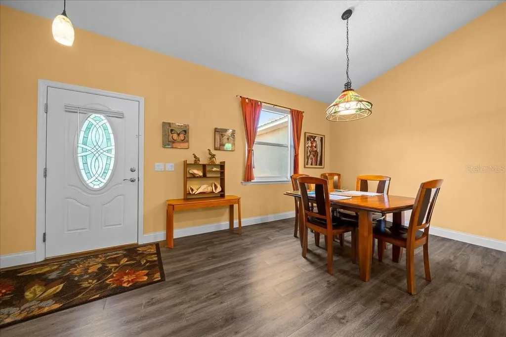 213 Grand Avenue Deland FL 32720