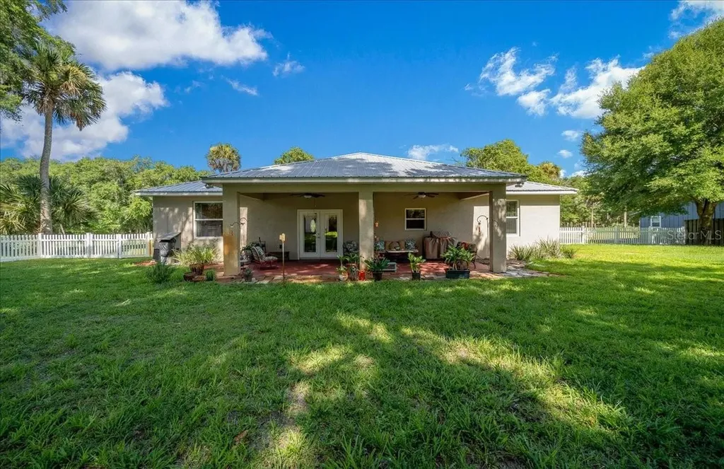 213 Grand Avenue Deland FL 32720