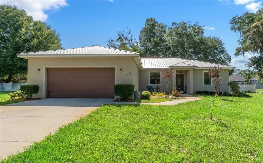 213 Grand Avenue Deland FL 32720