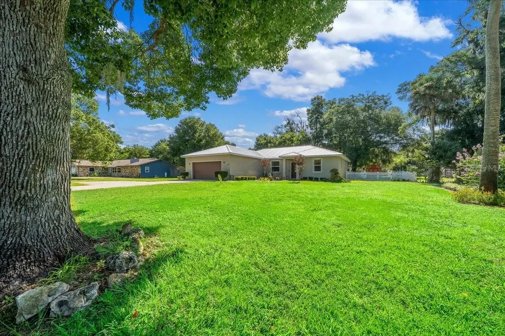 213 Grand Avenue Deland FL 32720