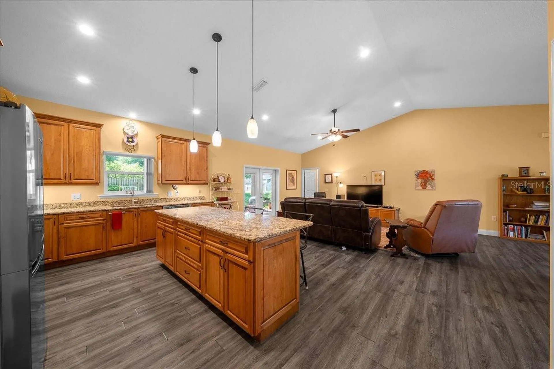 213 Grand Avenue Deland FL 32720