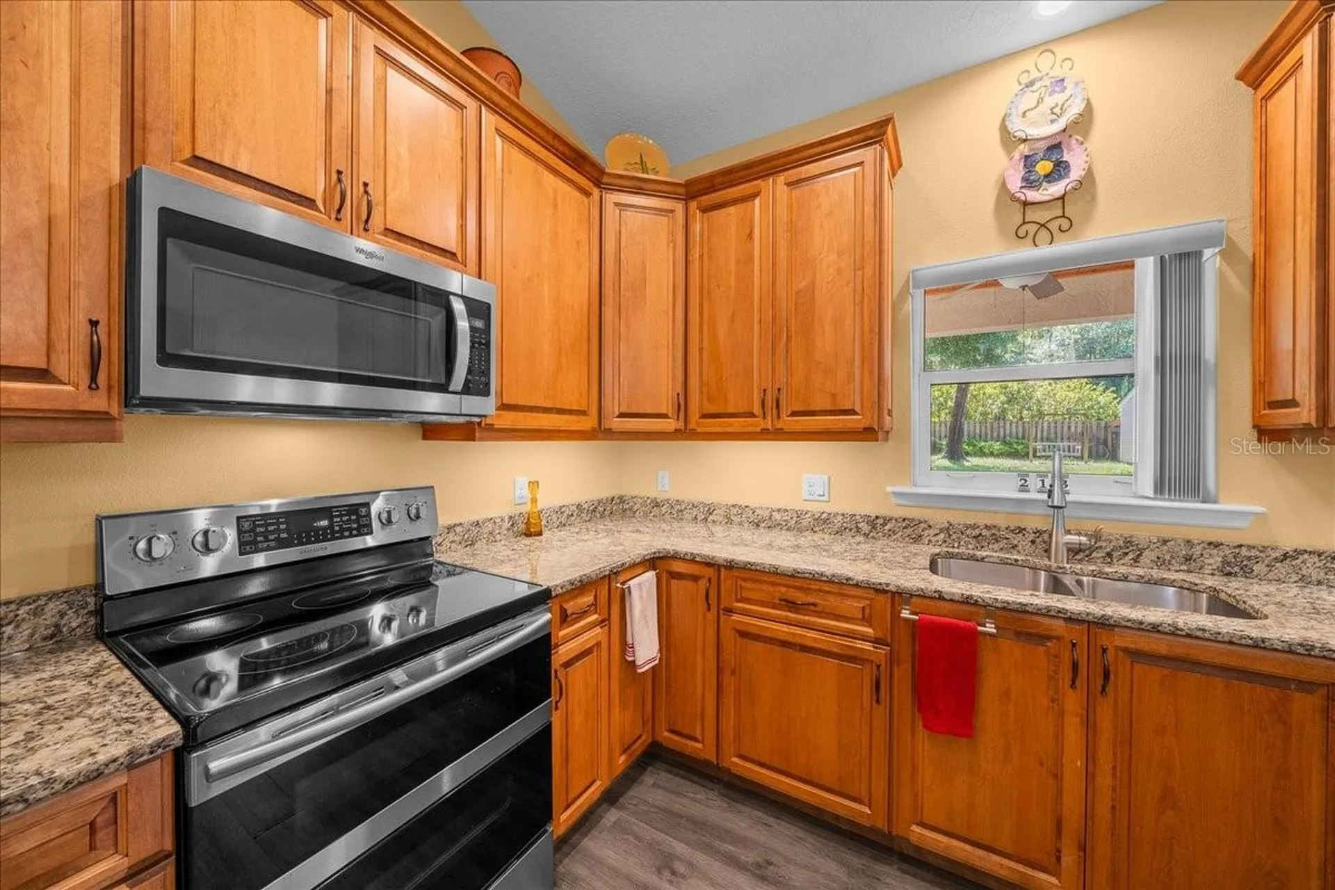 213 Grand Avenue Deland FL 32720