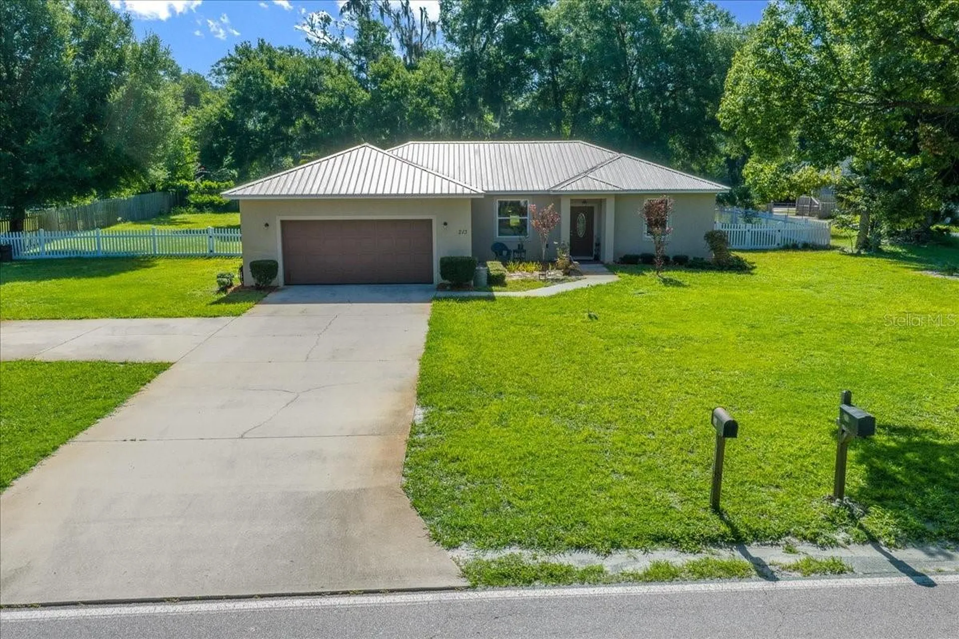 213 Grand Avenue Deland FL 32720