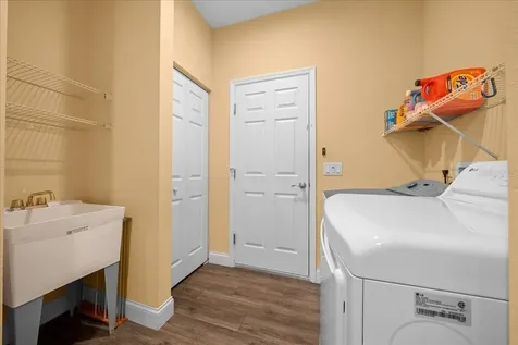 213 Grand Avenue Deland FL 32720