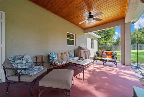 213 Grand Avenue Deland FL 32720