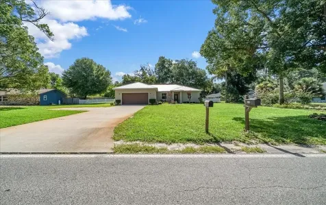 213 Grand Avenue Deland FL 32720