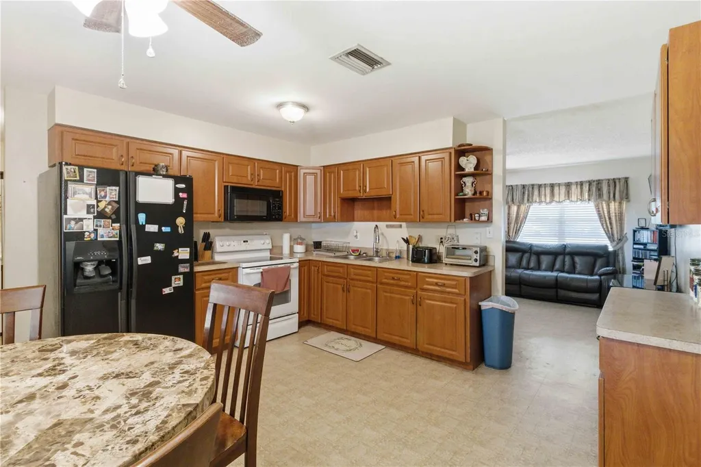 2113 Oakview Lane Plant City FL 33566