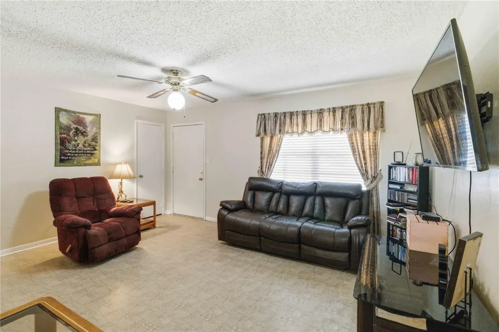 2113 Oakview Lane Plant City FL 33566